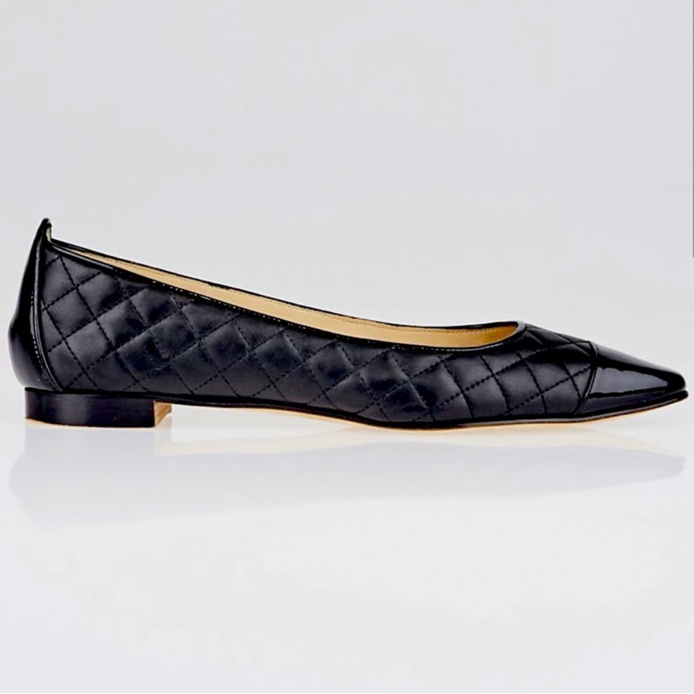 EUC Manolo Blahnik flat